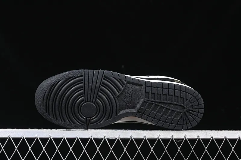 All categories Nk SB Dunk series Nk SB Dunk Low low-top sneakers Nk SB Dunk Low FOG joint-Zhubabai hook Anniversary high-end customization low-top casual sneakers KK1333-016